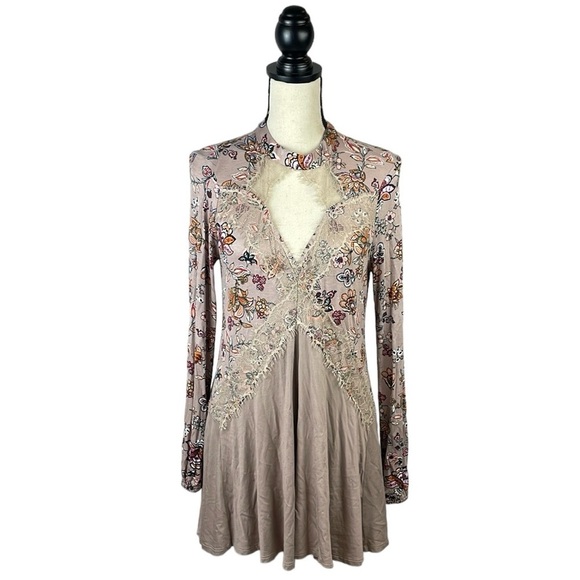 Daytrip Dresses & Skirts - Daytrip Buckle Womens Stretch Mini/Micro Dress SZ S Unique Floral Open Front